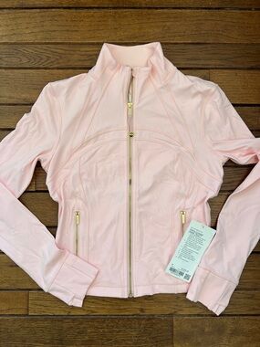 Lululemon Blush Quartz Pink Define Cropped Jacket GOLD ZIPPER Size 8 NWT